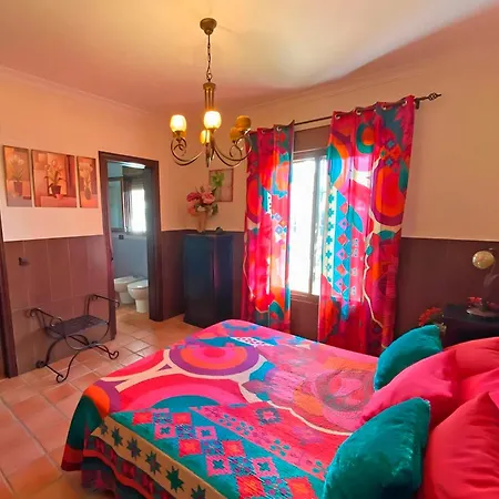 Holiday home Grande Con Piscina Parejas Y Familias *