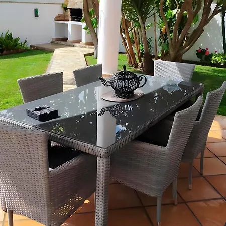 Holiday home Grande Con Piscina Parejas Y Familias